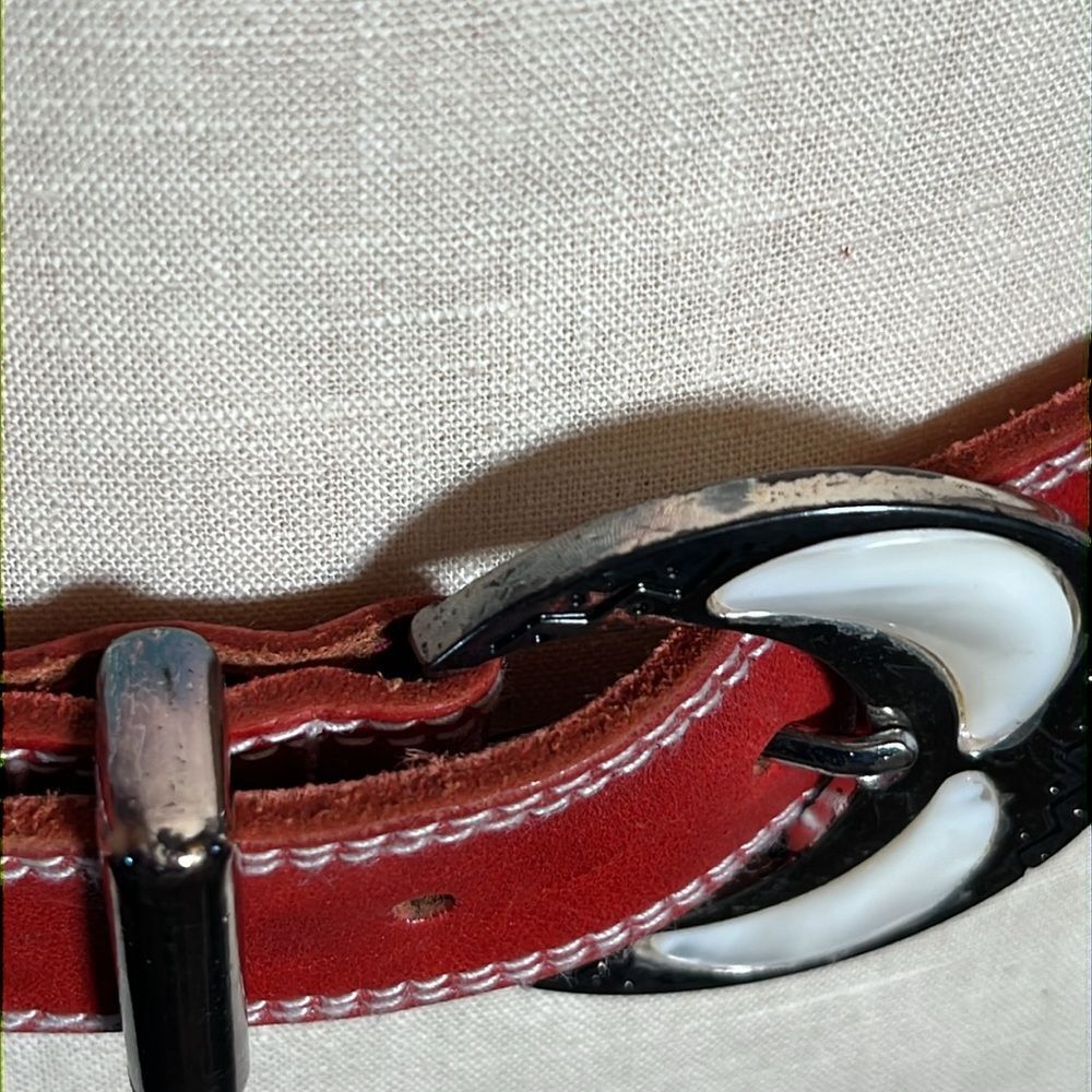 Liz Claiborne Red Leather Vintage Belt - Picture 3 of 8